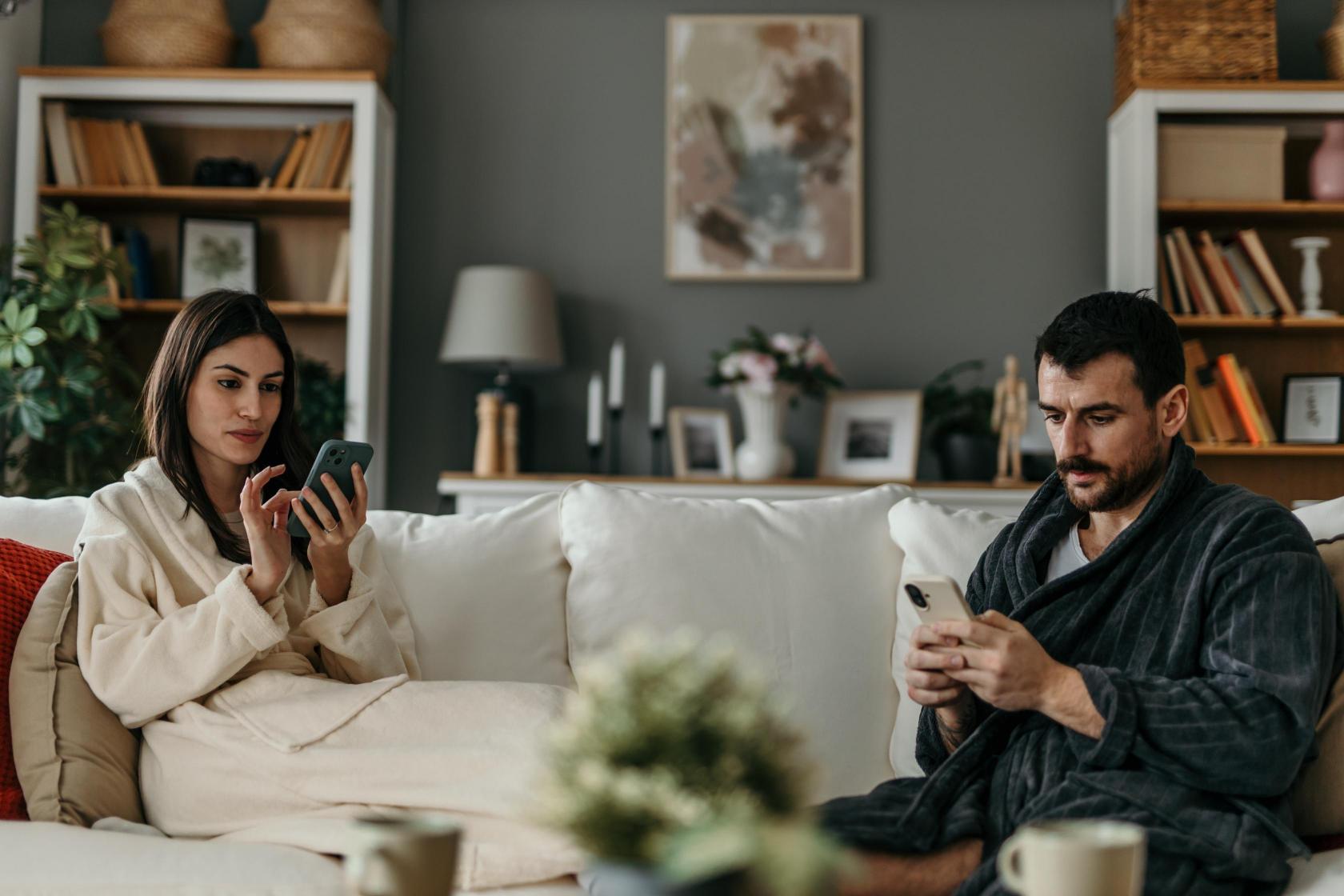Apego evitativo en pareja